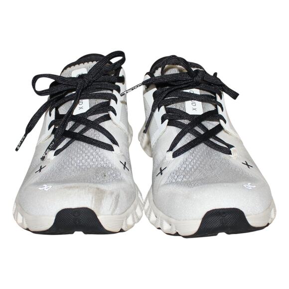 On Cloud X 3 Training Shoe Size 8 White/ Black - Picture 3 of 9